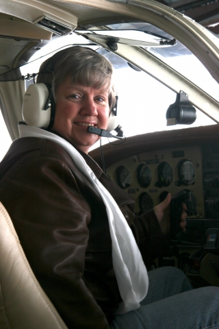 Elaine Flying her Piper Arch-Warrior II